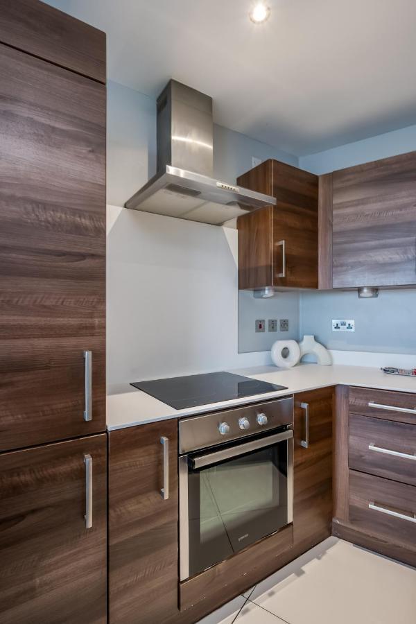 Entire With Sea View In Prime Location * Belfast